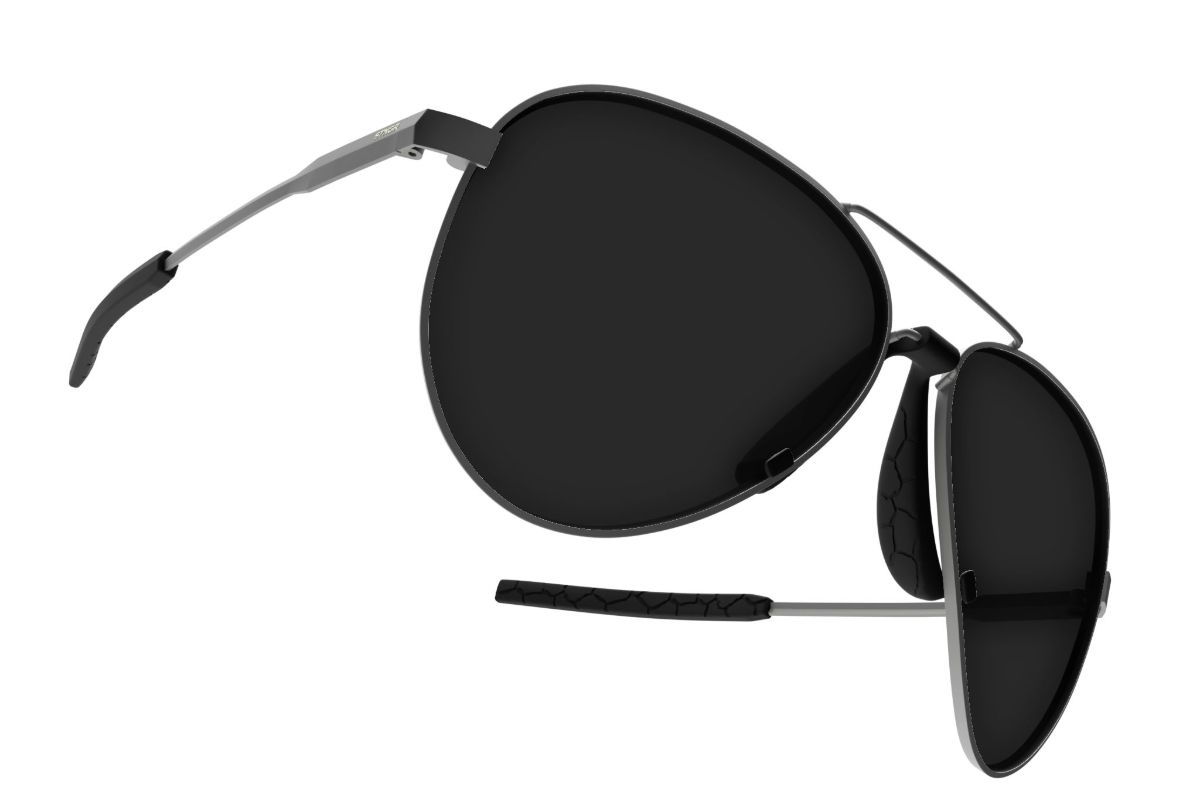 STNGR Aviators Model Lifestyle Sunglasses